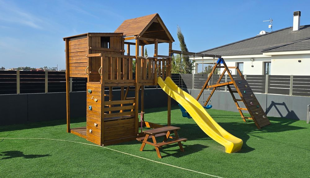 cypr - dom - plac zabaw