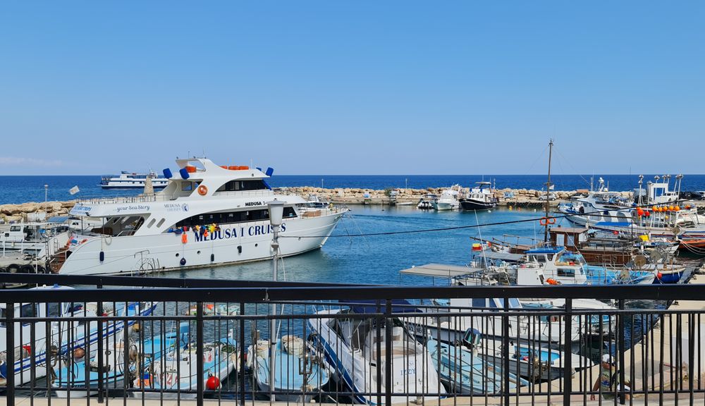 Cypr - przystań - łodki